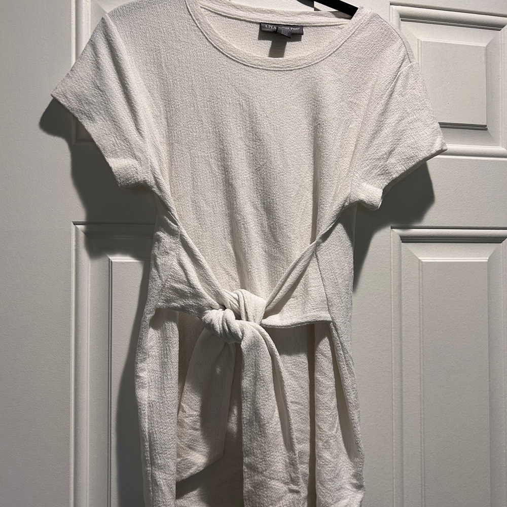 A Pea in the Pod Cream Tie-Front Short Sleeve Top